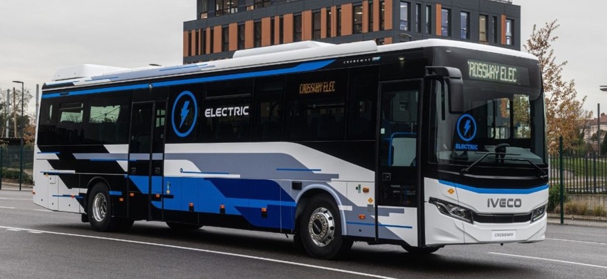 Iveco ukázalo novinku Crossway ELEC. Novodobá elektrická Karosa je ideálnym škoským autobusom