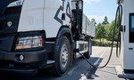 Scania sa vraj postará o riešenie nabíjania nákladných elektromobilov