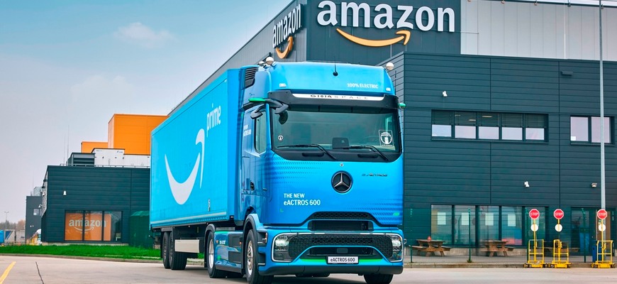 Amazon nakúpil elektrické kamióny Mercedes-Benz eActros 600. Sám si ich predtým testoval