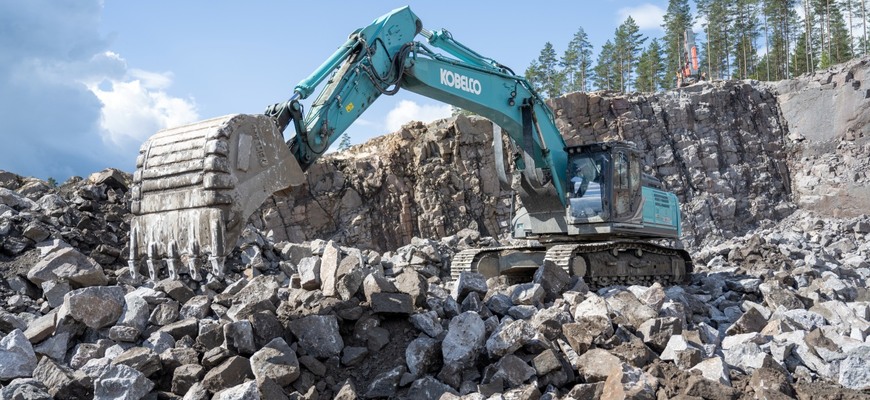 Rýpadlá Kobelco s takmer storočnou históriou patria k špičke v segmente