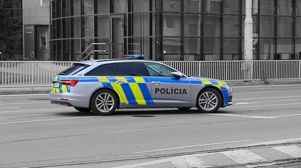 VODIČA ZATKLI PRI SKÚŠKE NA VODIČÁK. ANI POLICAJTI EŠTE TOTO NEZAŽILI, NA TRAKTOR MÔŽE ZABUDNÚŤ