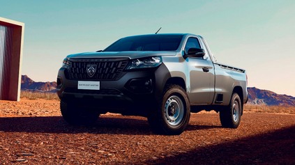 PEUGEOT UKÁZAL NOVÝ PICKUP LANDTREK. NÁSTUPCU LEGENDÁRNYCH PEUGEOTOV S KORBOU V EÚ NESMIE PREDÁVAŤ