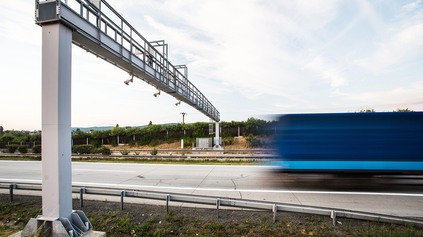 TVRDÝ ODPOR VOČI ZDRAŽENIU MÝTA NA SLOVENSKU: VLÁDNA STRANA SABOTUJE NEPOPULÁRNY KROK